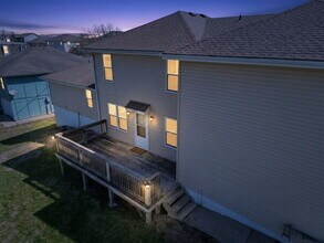 11008 NW Crooked Rd in Kansas City, MO - Building Photo - Building Photo