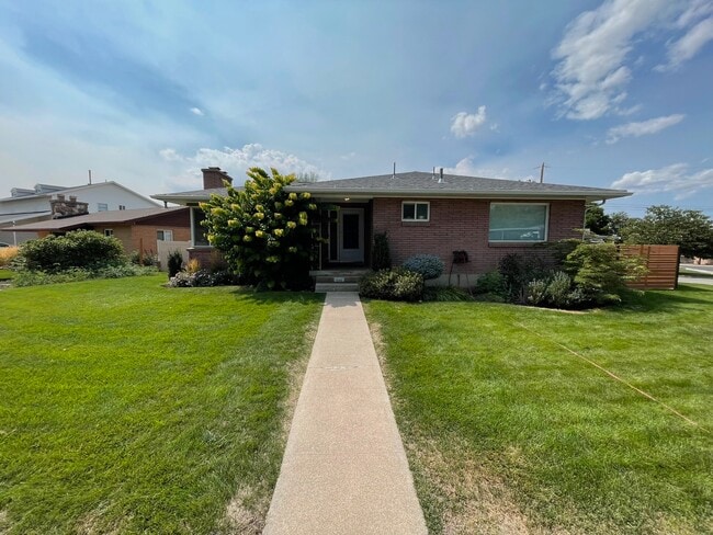 property at 946 E Gregson Ave