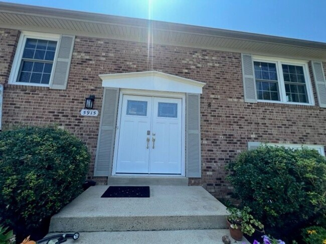 5915 Parkridge Ln in Alexandria, VA - Building Photo - Building Photo