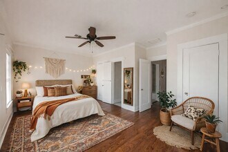 608 Avondale St in Houston, TX - Building Photo - Building Photo