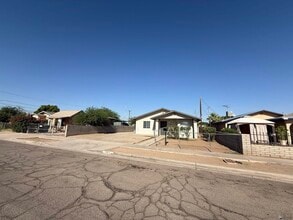 140 N 16th Ave in Yuma, AZ - Building Photo - Building Photo
