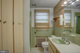 230 W 2nd St in Waynesboro, PA - Building Photo - Building Photo