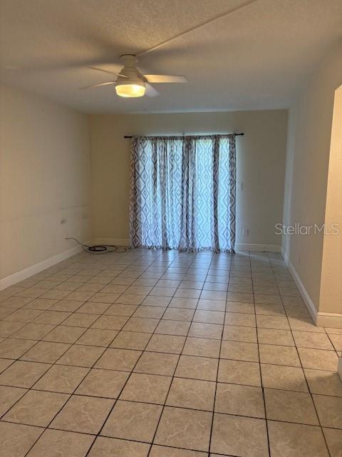716 Oakgrove Dr in Brandon, FL - Building Photo - Building Photo
