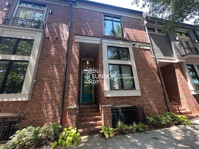 property at 472 E 33rd St