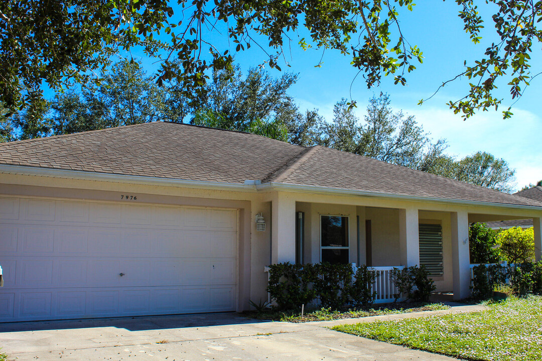 7976 101st Ave in Vero Beach, FL - Building Photo