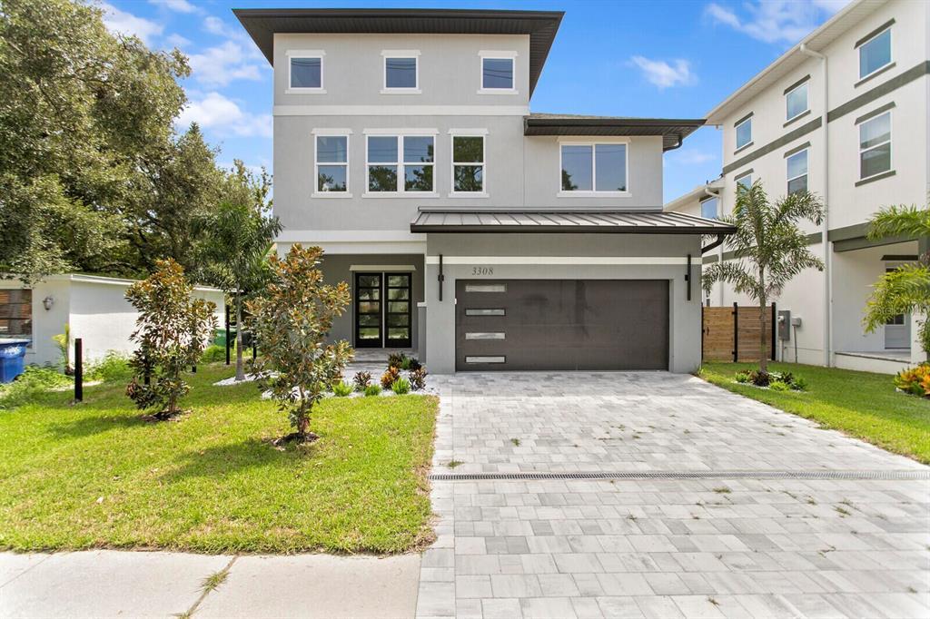 3308 W Wyoming Ave in Tampa, FL - Foto de edificio
