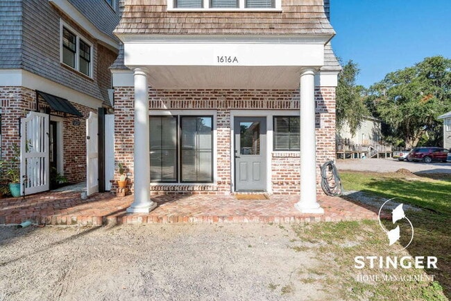1616 Paris Ave W in Port Royal, SC - Building Photo - Building Photo