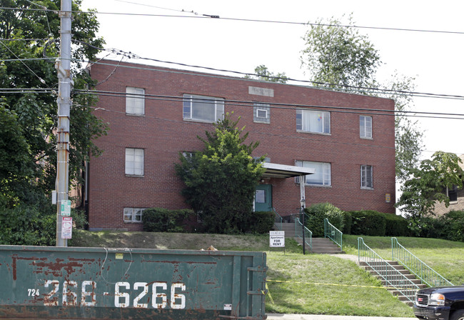 Broadway Apartments in Pittsburgh, PA - Building Photo - Building Photo