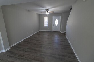 4012-4014-4014 Arctic Fox Dr in Columbia, MO - Building Photo - Building Photo