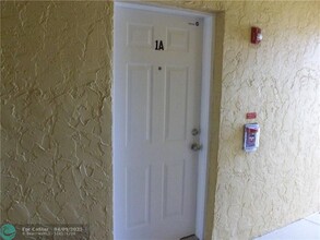 2852 NW 55th Ave in Lauderhill, FL - Building Photo - Building Photo