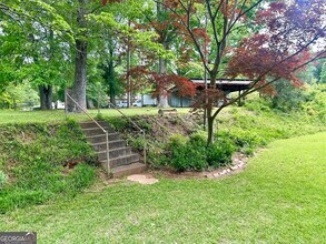 1375 Zebulon Rd in Griffin, GA - Building Photo - Building Photo