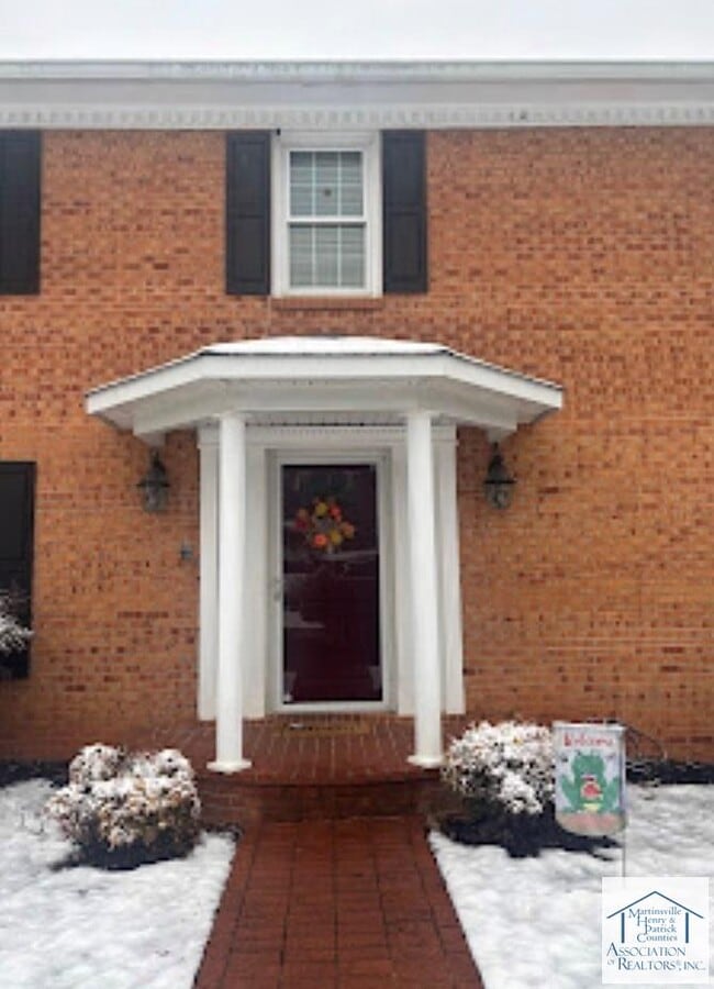 1715 Mulberry Rd in Martinsville, VA - Building Photo - Building Photo