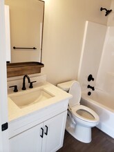 263 Samuel Lane Loop Rd in Phoenix, OR - Building Photo - Building Photo