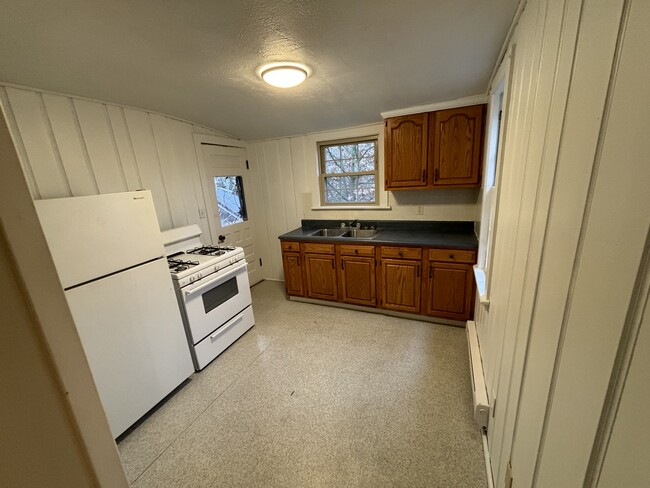 450 Chestnut St, Unit 2 in Meadville, PA - Foto de edificio - Building Photo