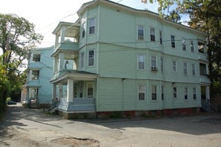 229-235 Grove St in Chicopee, MA - Building Photo - Building Photo