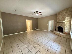 181 Mamalu Dr in Bastrop, TX - Building Photo - Building Photo
