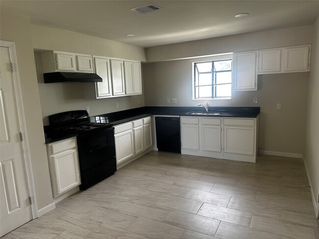 property at 11802 Leitrim Way