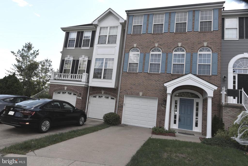 44057 Rising Sun Terrace in Ashburn, VA - Building Photo