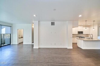 4201 Pennsylvania Ave in Glendale, CA - Building Photo - Building Photo