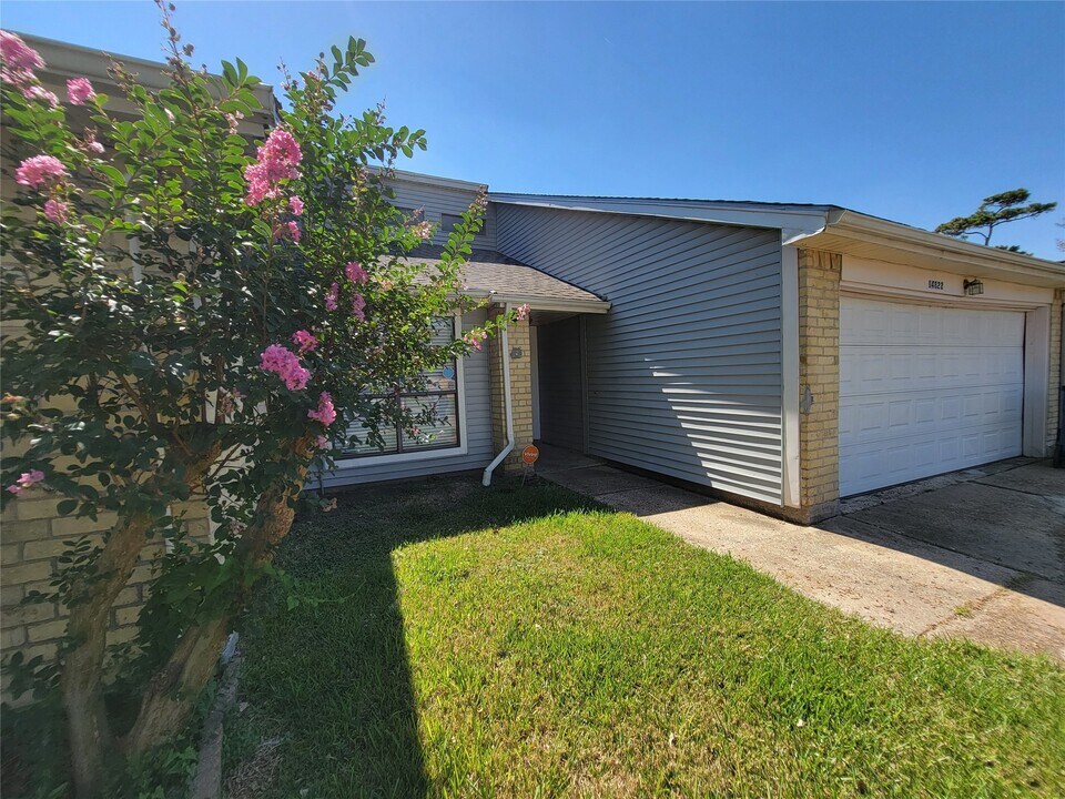 14822 Sheffield Terrace in Channelview, TX - Building Photo