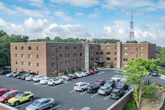 Bryn Mawr in Pittsburgh, PA - Foto de edificio - Building Photo