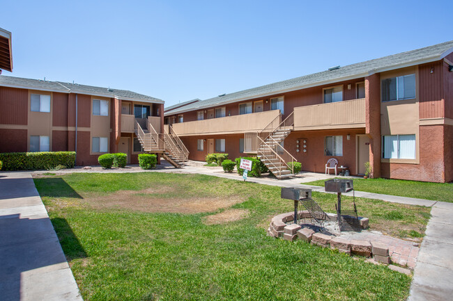 Melrose Apartments in Phoenix, AZ - Foto de edificio - Building Photo