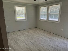 309 Jackson A St in Ayden, NC - Building Photo - Building Photo