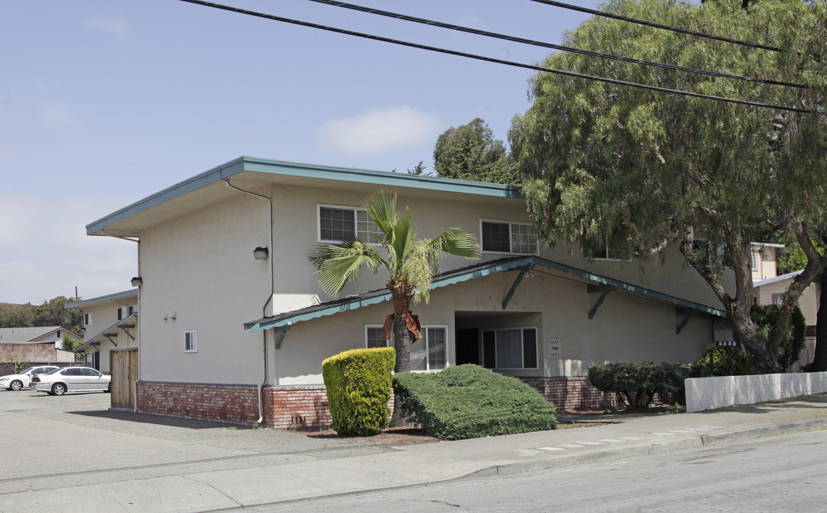 1557-1577 159th Ave in San Leandro, CA - Building Photo