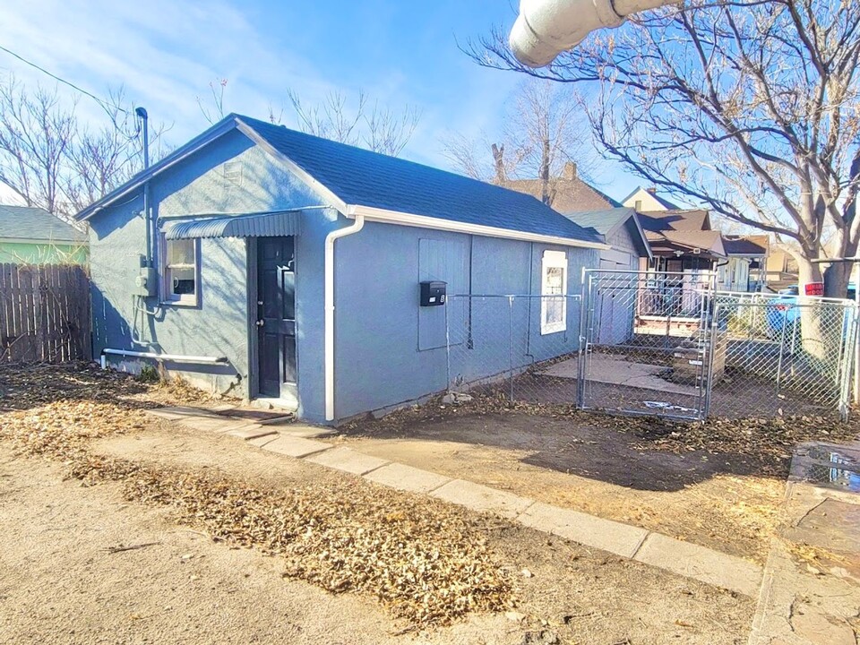 1119 Conley St-Unit -1/2 in Pueblo, CO - Building Photo