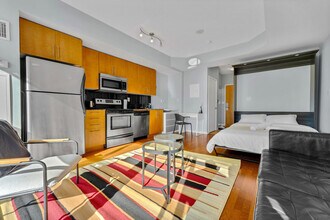 25 York St, Unit SI ID1313357P in Toronto, ON - Building Photo - Building Photo