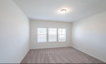 2307 Stonewater Cove in Texas City, TX - Building Photo - Building Photo