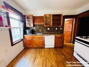 12 Saint Peter St in Boston, MA - Building Photo - Building Photo