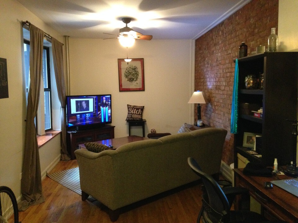 610 W 150th St in New York, NY - Building Photo