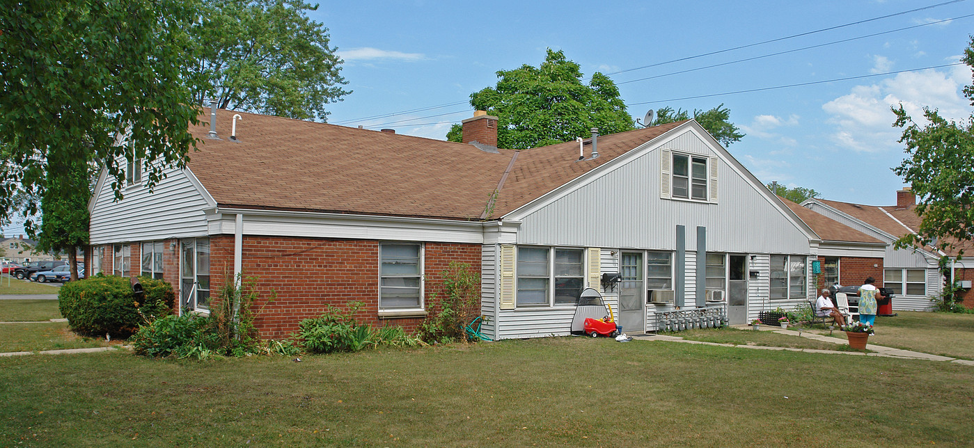 3955 N 86th St in Milwaukee, WI - Foto de edificio