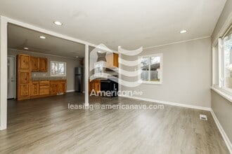 5021 Marburn Ave in Dayton, OH - Foto de edificio - Building Photo