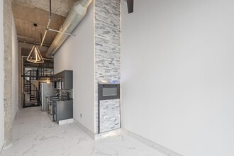 521 S 7th St in Minneapolis, MN - Foto de edificio - Building Photo