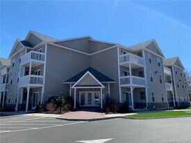 76 Liberty St in Southington, CT - Building Photo