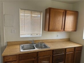 1062 W 24th St in Los Angeles, CA - Building Photo - Building Photo