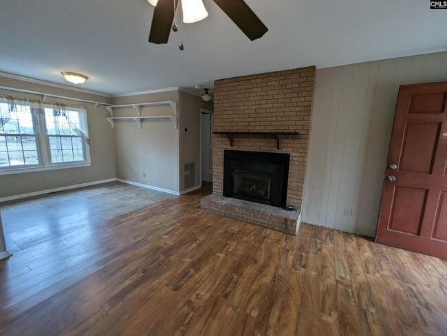 2651 Providence Rd in Cassatt, SC - Building Photo - Building Photo