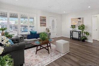 6474 University Ave in San Diego, CA - Building Photo - Building Photo