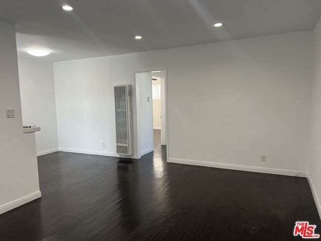 1024 N Stanley Ave in West Hollywood, CA - Building Photo - Building Photo