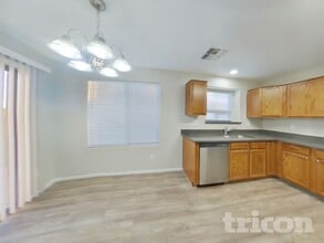 29459 N Blackfoot Daisy Dr in Queen Creek, AZ - Building Photo - Building Photo