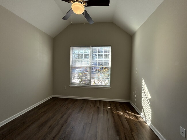 128 Hannah Dr in Jesup, GA - Building Photo - Building Photo