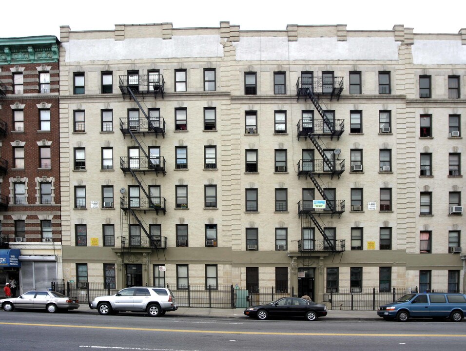 135-145 W 145th St in New York, NY - Foto de edificio