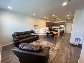 19201 E 64th Ave in Denver, CO - Building Photo - Building Photo