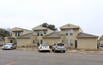 White Rock Hills in Dallas, TX - Building Photo - Building Photo