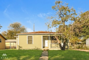 1441 Miami Dr in Corpus Christi, TX - Building Photo