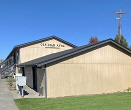 Obsidian Apartments in Redmond, OR - Building Photo - Building Photo