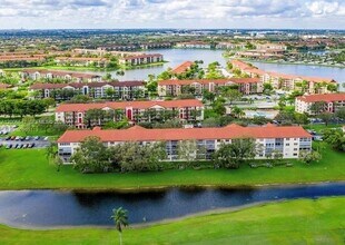 13155 SW 7th Ct in Pembroke Pines, FL - Building Photo - Building Photo