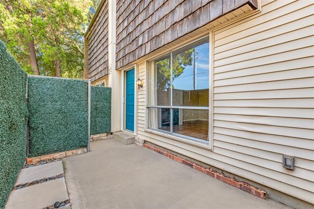 property at 2702 Douglas Ave